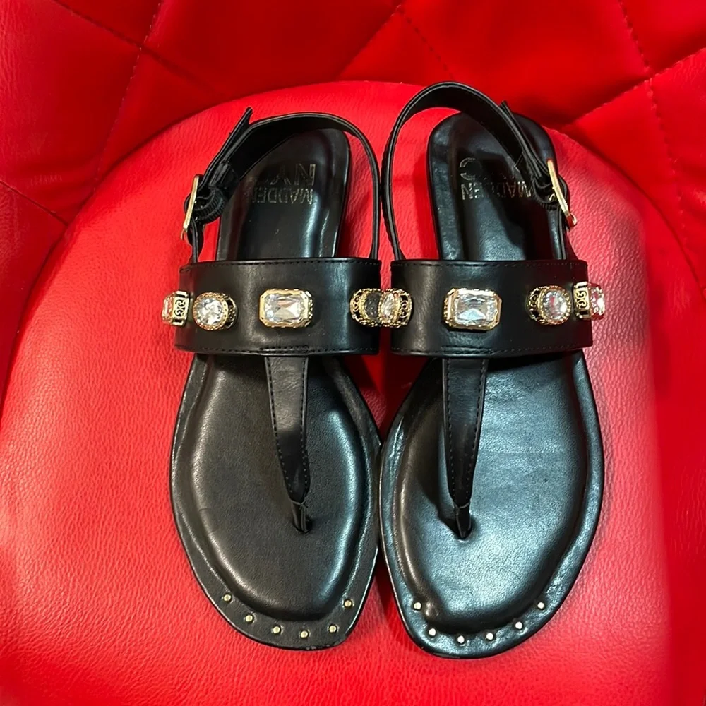Steve Madden Chunky Rhinestone and studded Sandals size 7 - Picture 1 of 11